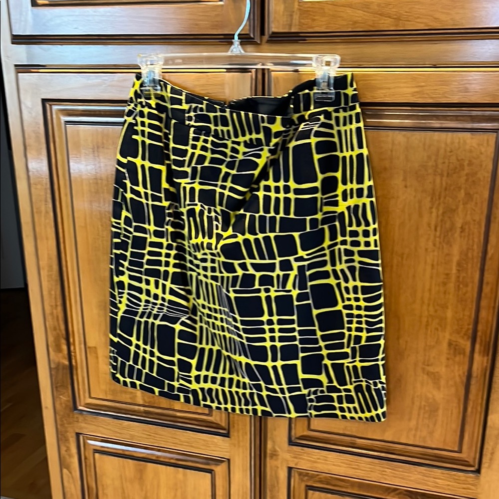 Carlisle Yellow and Black Geometric Pencil Skirt